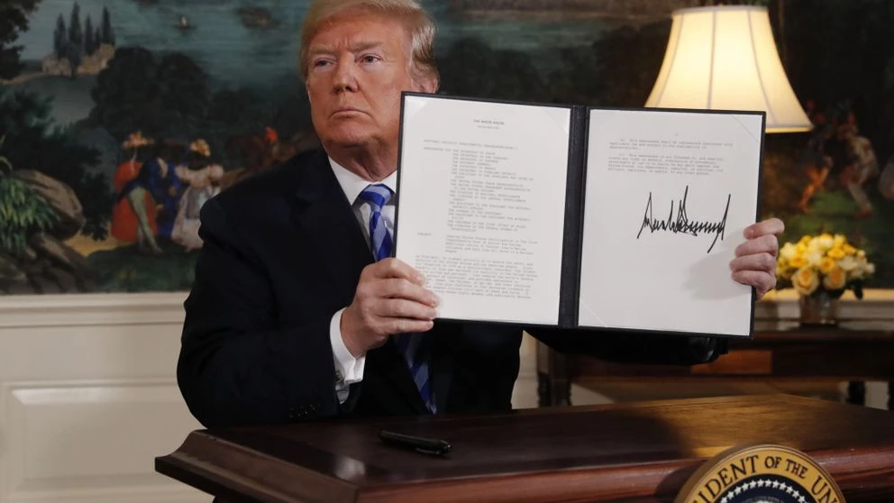 Ανελέητος πόλεμος στο εσωτερικό των ΗΠΑ: «Το βαθύ κράτος σχεδιάζει πραξικόπημα κατά του Τραμπ» – «Ανταρσία από στελέχη του στρατού και των μυστικών υπηρεσιών»